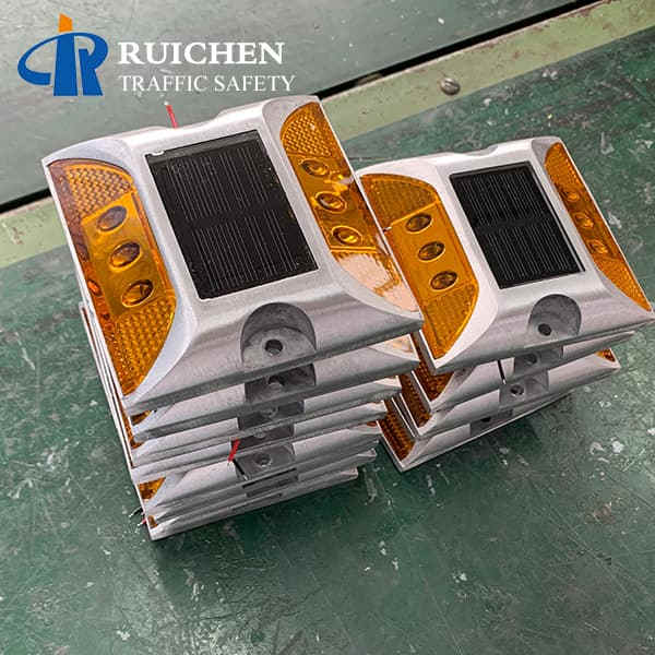 Ruichen Solar Road Stud Installation For Parking Lot